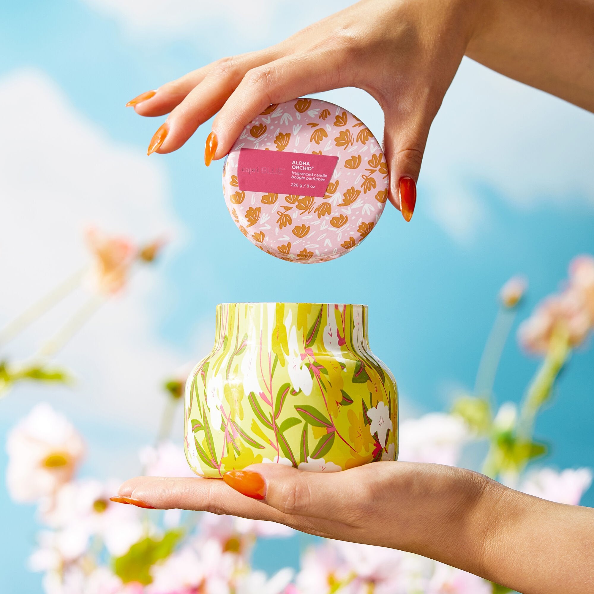 Aloha Orchid Pattern Play Petite Candle view 2