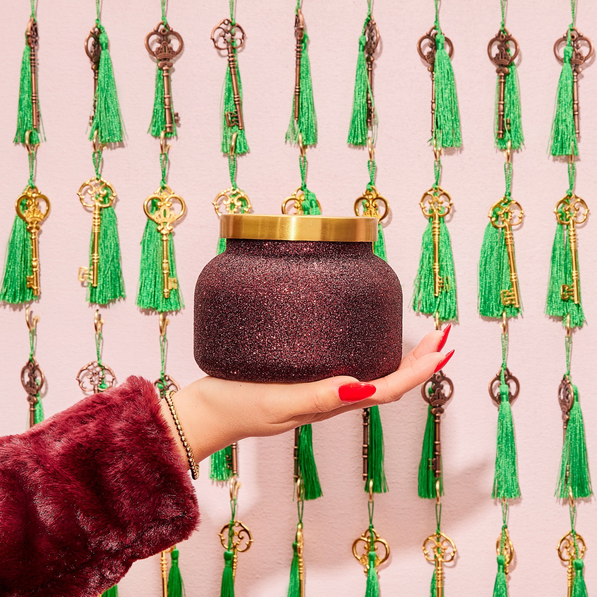 Tinsel & Spice Glam Signature Candle view 2